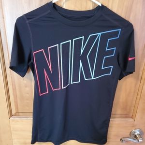 Youth Nike Dri-fit short sleeved  shirt (L).